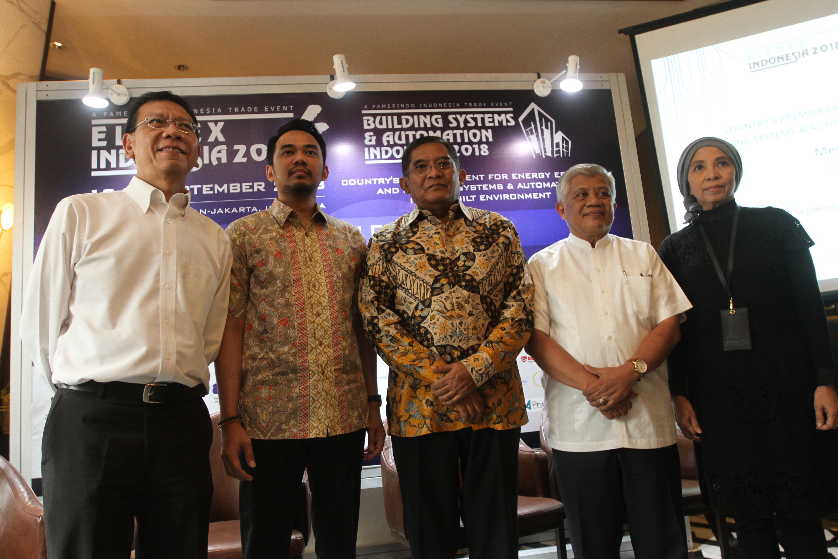 Ramalan Bintang Hari Rabu 5 September 2018, Libra Jangan Sensi