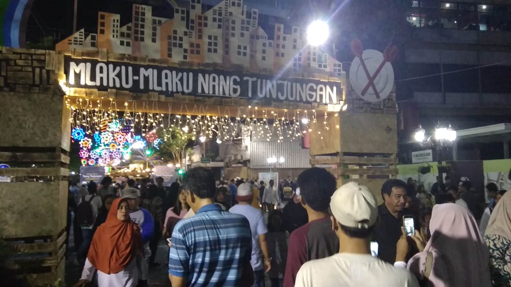 Menikmati Kuliner Asli Surabaya Di Jalan Tunjungan