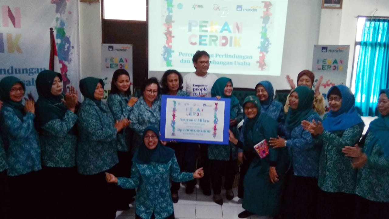 AXA Mandiri Beri Edukasi Perencanaan Keuangan PKK Surabaya