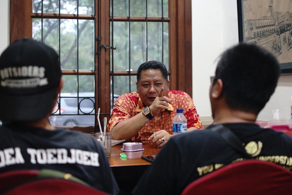 Peduli Bonek, Green North Sebut Wawali Surabaya Sebagai Sesepuh