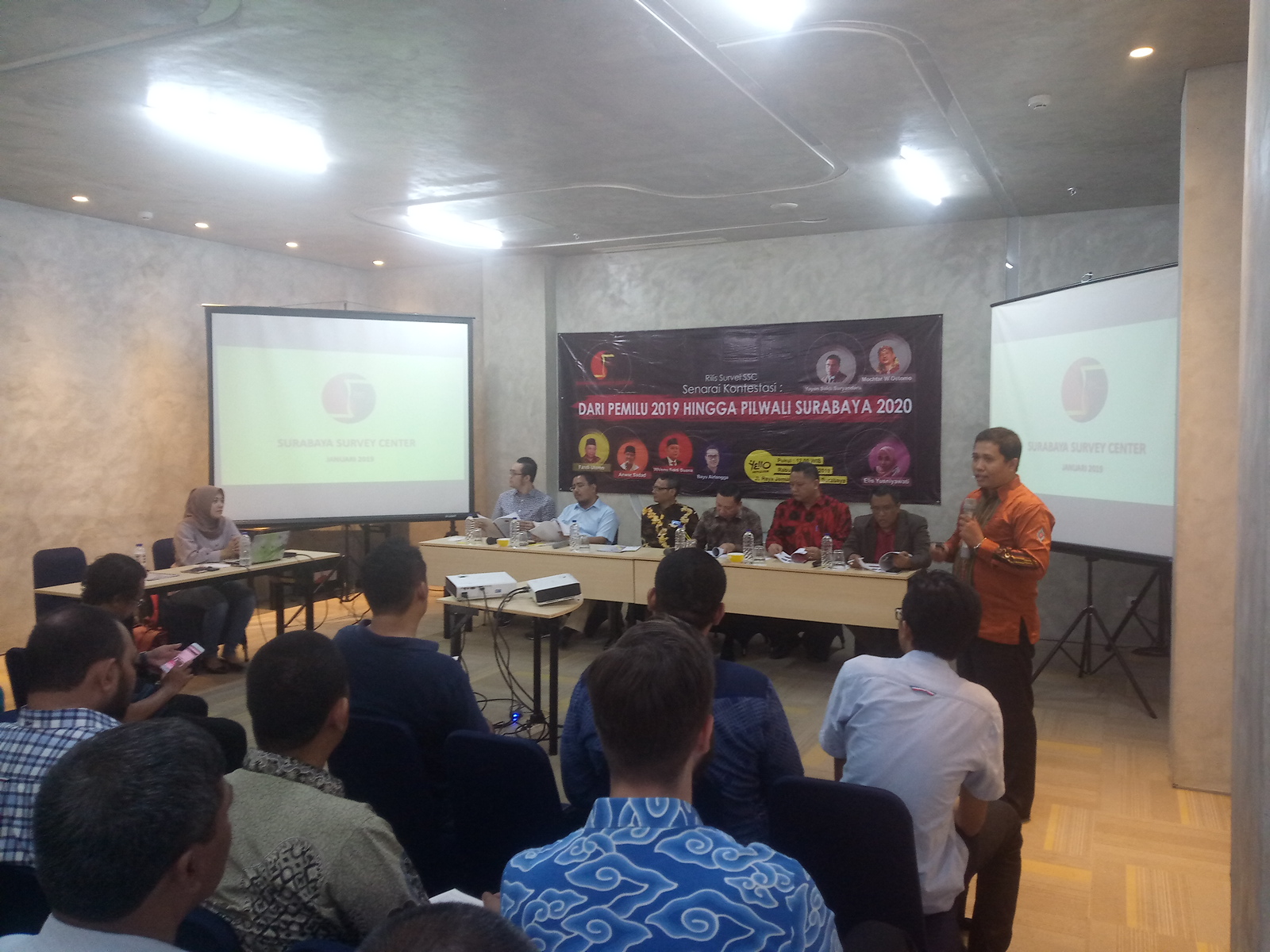 Jokowi Puncaki Survei Popularitas dan Akseptabilitas, Sandi Kalahkan Ma&rsquo;ruf Amin