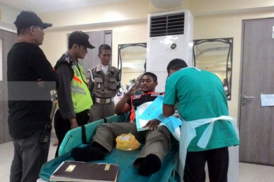 Anggota Satpol PP Surabaya Alami Pembacokan, Kasatpol PP: Kami Serahkan Ke Pihak Kepolisian