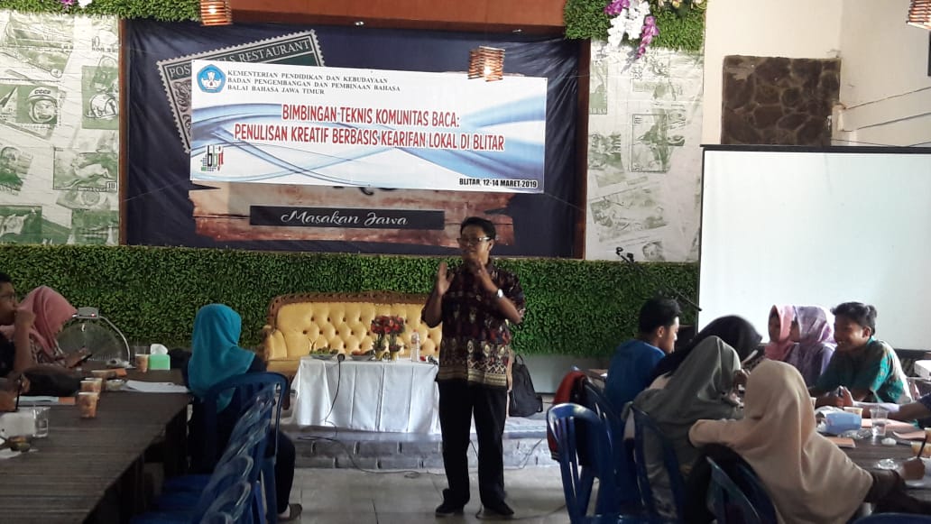 Balai Bahasa Jatim Gelar Bimtek Penulisan Kearifan Lokal di Blitar