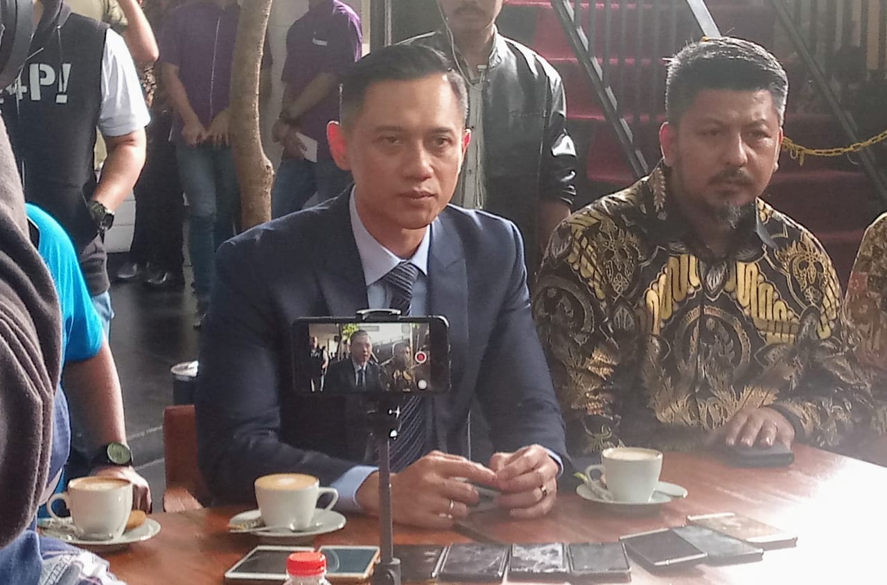 AHY Sampaikan Maaf SBY Tak Dapat Sapa Masyarakat