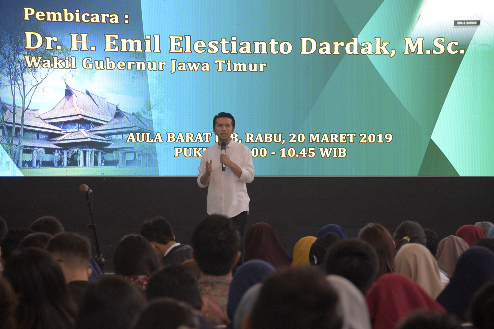 Emil Dardak Ajak Mahasiswa ITB asal Jatim Ikut MJC