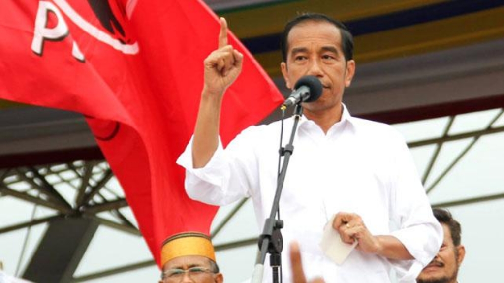 Kampanye di Makassar, Jokowi Serang Prabowo