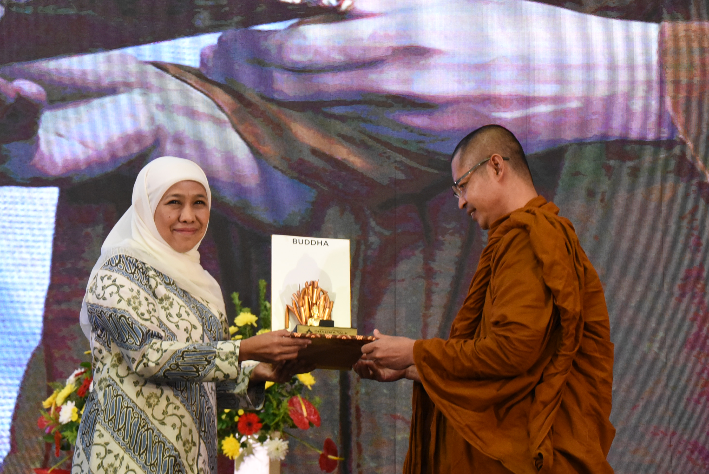 Khofifah Minta Bhinneka Tunggal Ika Jadi Pemersatu