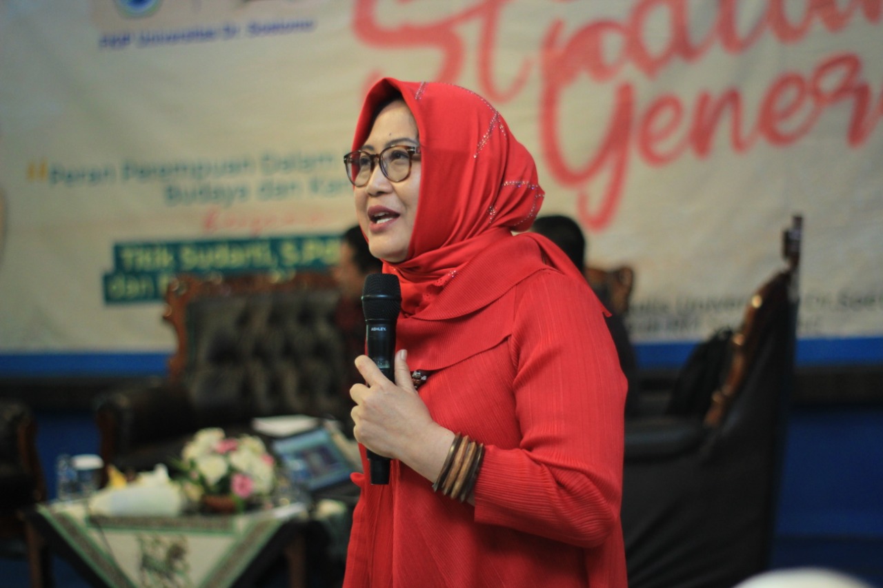 Istri Bupati Magetan Beri Pendidikan Karakter di Unitomo
