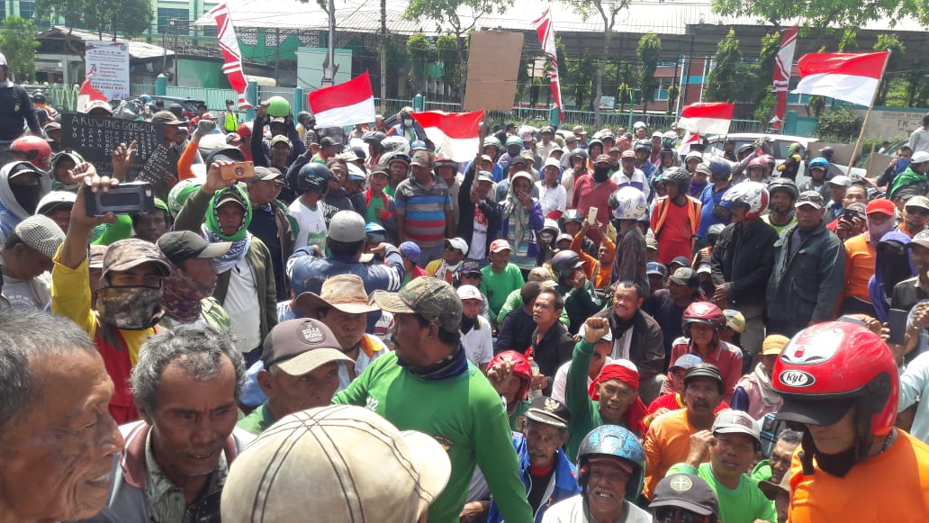 Gagal Temui Gubernur Jatim, Ratusan Ojek Bentor Wadul Dewan