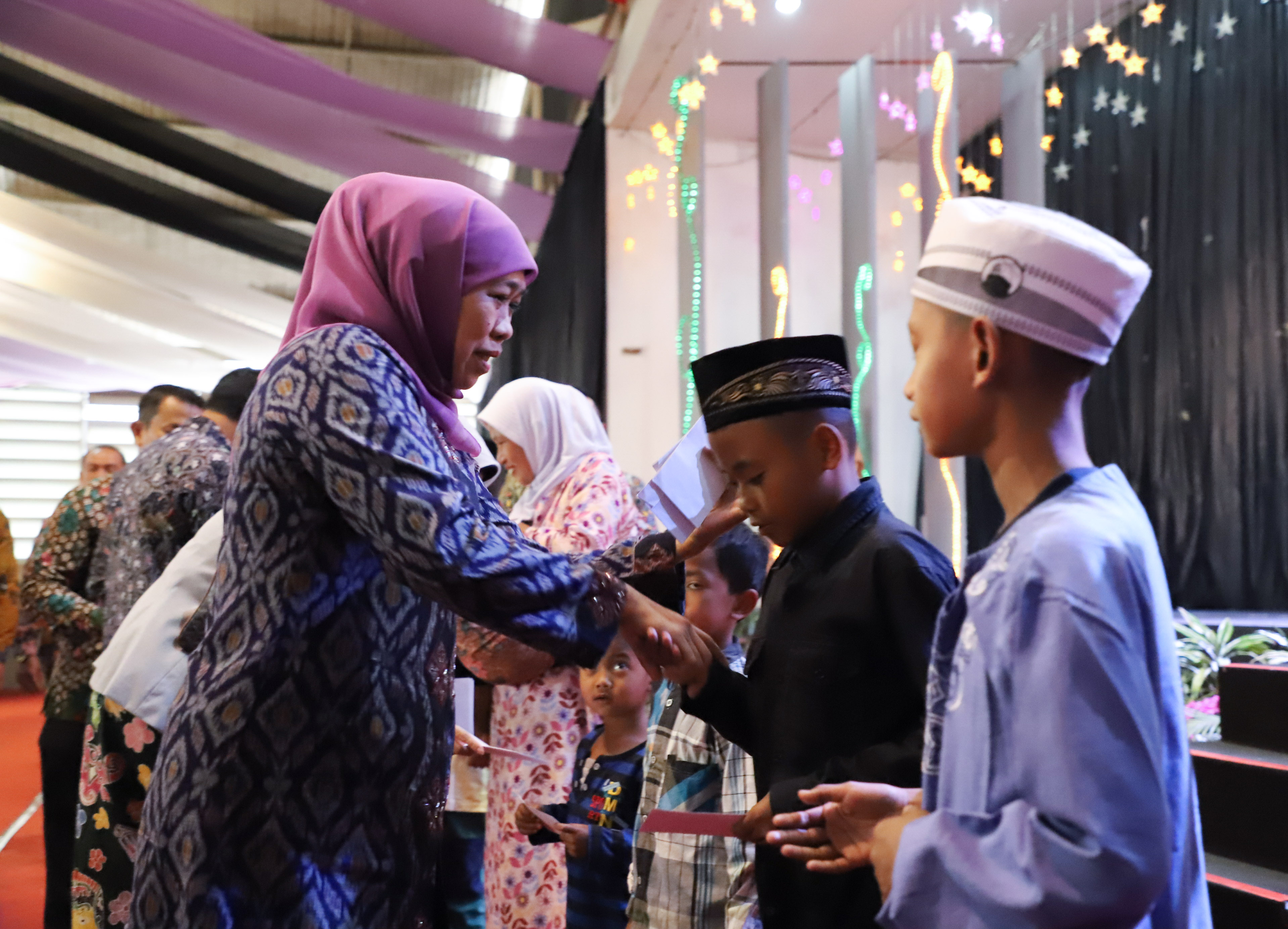Tekan Kemiskinan dan Stunting, Pesan Khofifah Untuk Push IPM Jatim