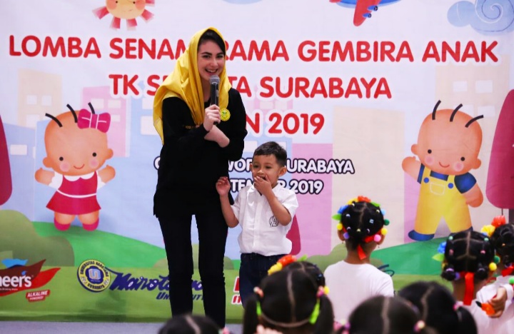 Lomba Senam Irama Gembira Anak Bareng Arumi Bachsin