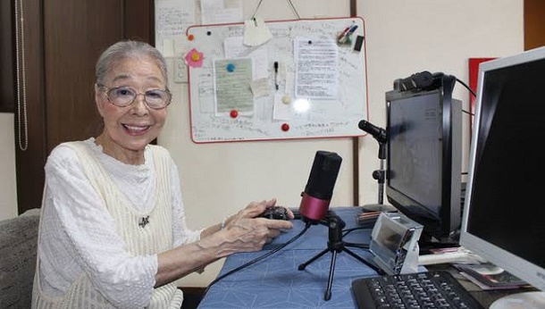 Wow Nenek 89 Tahun Ini Masih Hobi Main Game