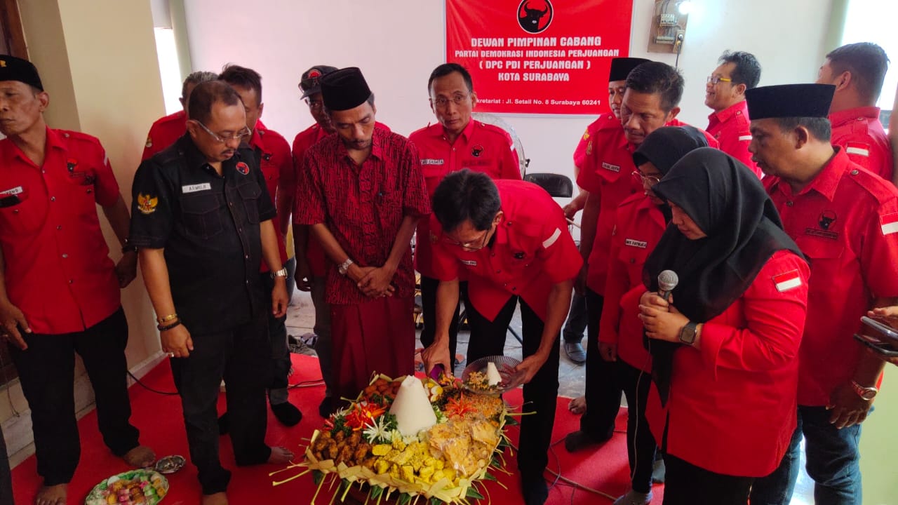 Pelantikan Presiden Dan Peringati Hari Santri, DPC PDIP Surabaya Gelar Syukuran