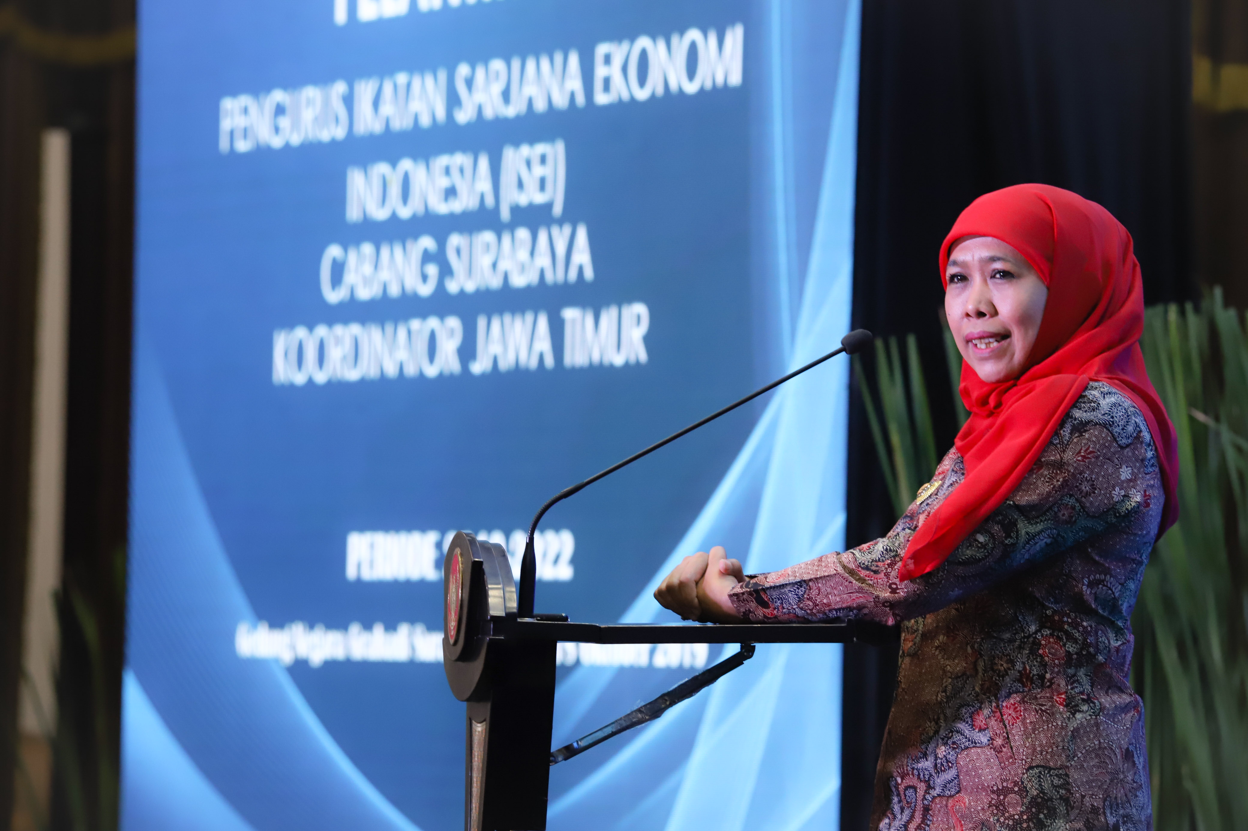 Demi Push Ekonomi Jatim, Khofifah Siap Gelar Karpet Merah dan Hijau