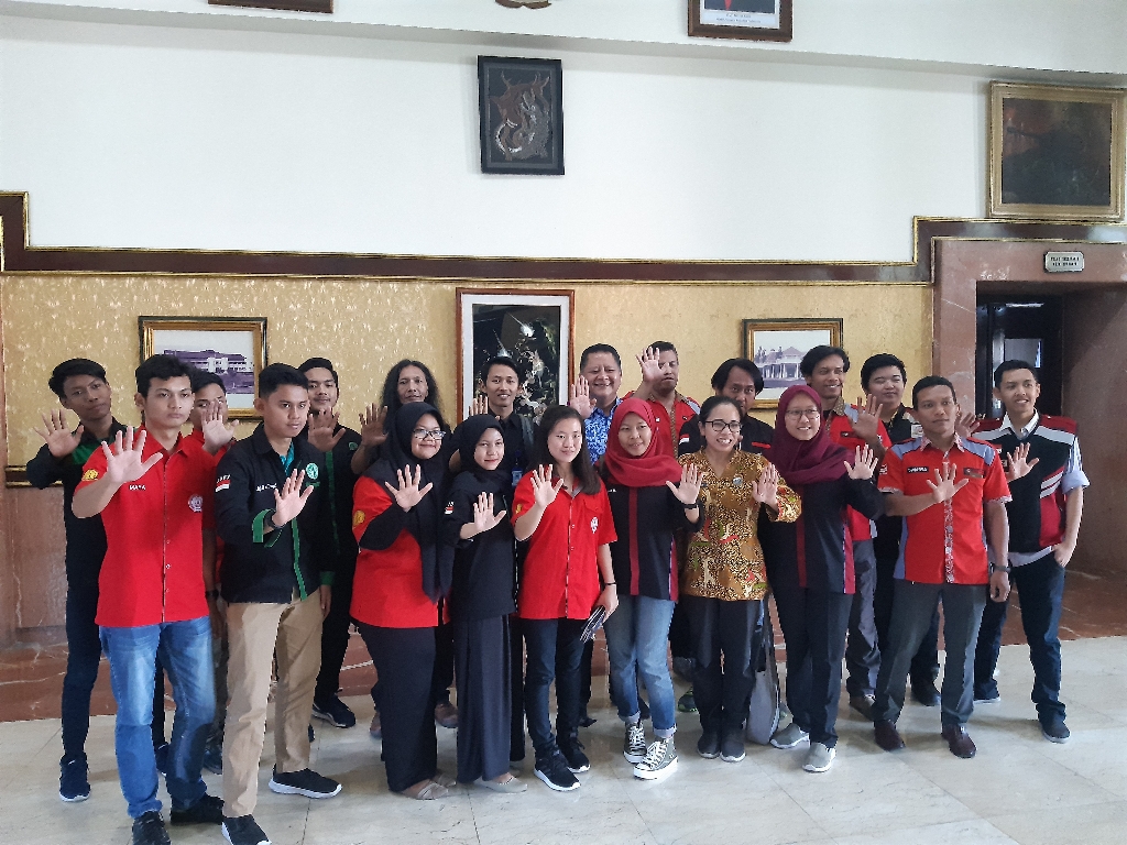 Diajak Mahasiswa Turun Ke Jalan Perangi Narkoba, Wawali Surabaya: Ini Masalah Genting