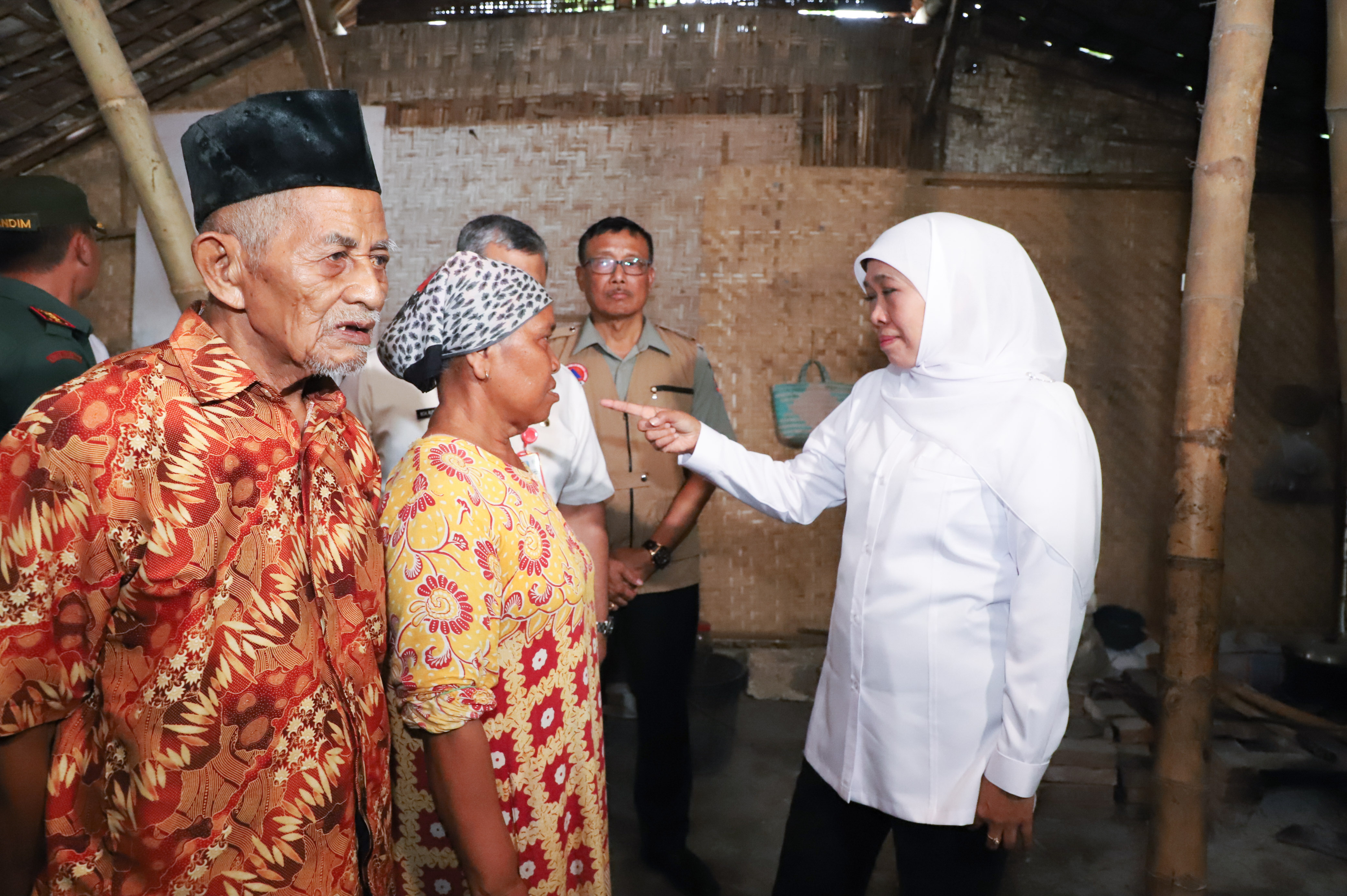 Puting Beliung Bojonegoro, Khofifah Gerak Cepat Beri Bantuan