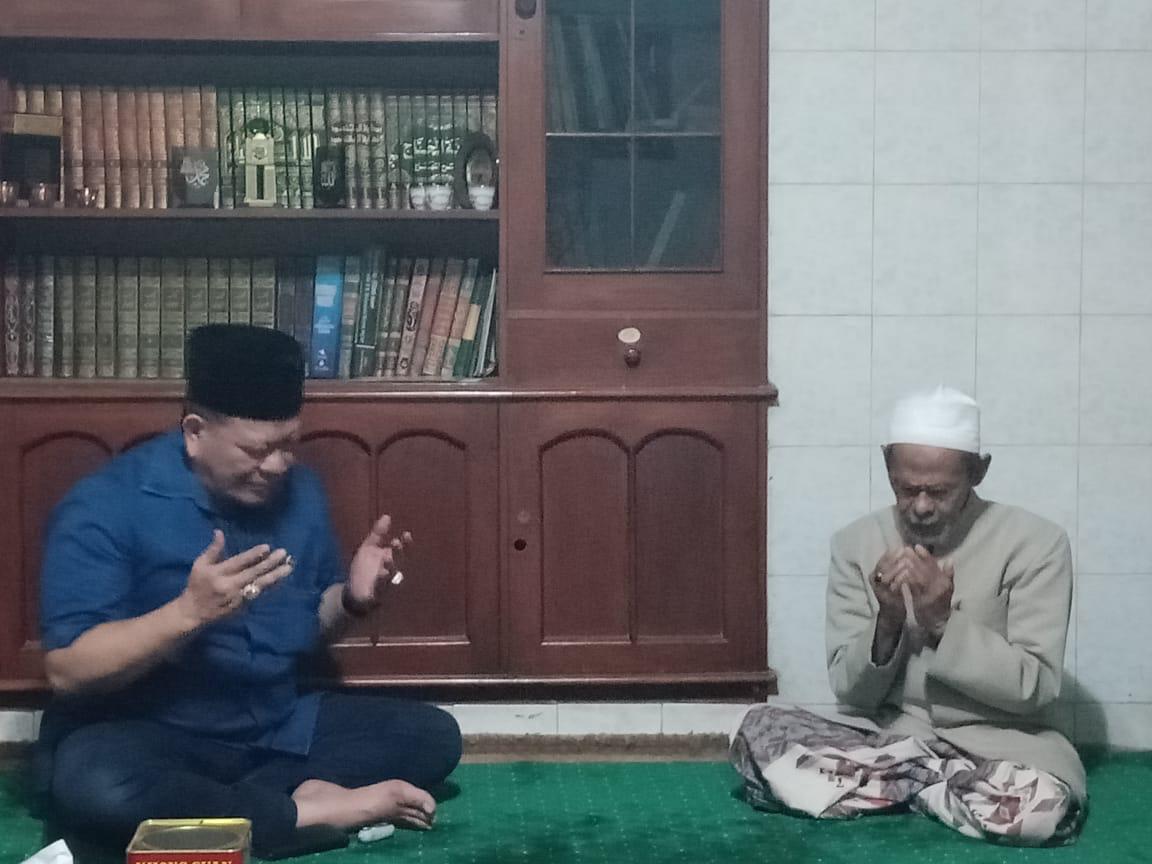 Sambangi Ponpes Sidogiri, La Nyalla Puji BMT Sidogiri
