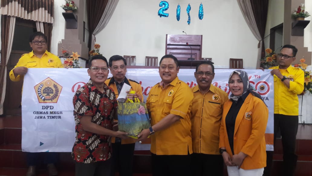 HUT ke-60, MKGR Jatim Santuni Panti Jompo dan Panti Asuhan