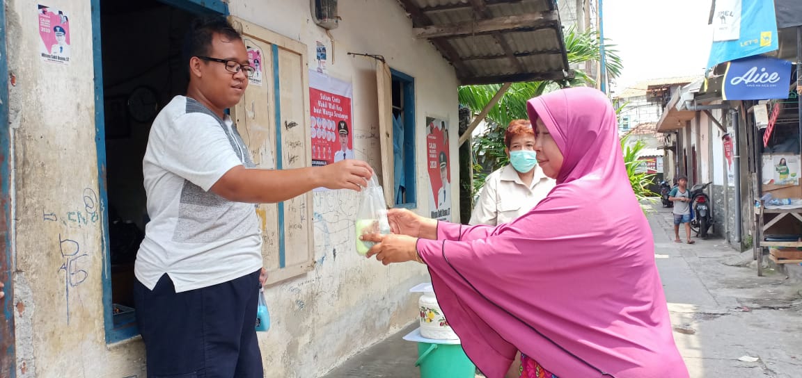 Warga Perkampungan Di Surabaya Gotong Royong Cegah Covid 19