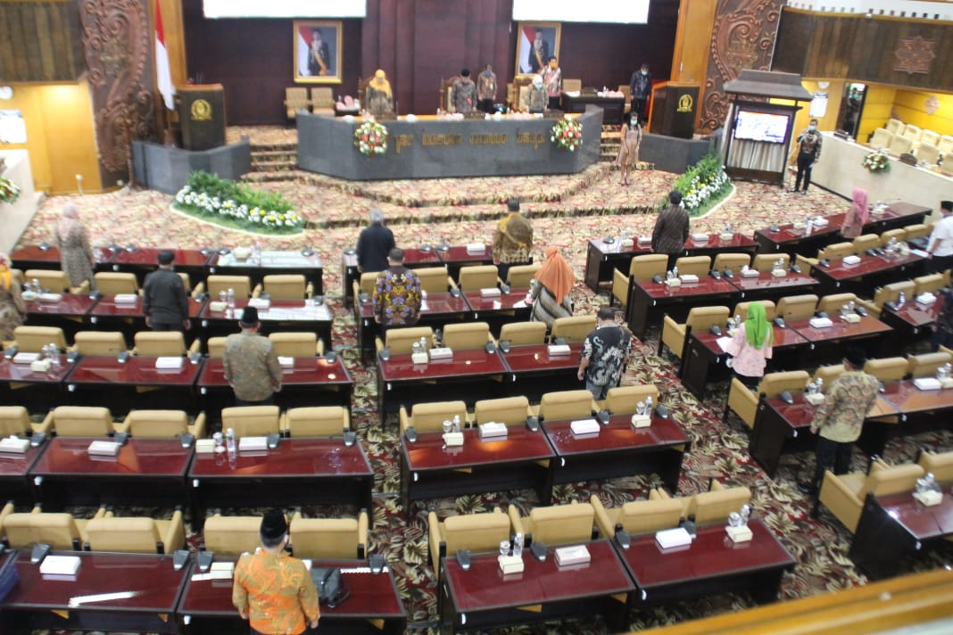 Paripurna DPRD Jatim Dalam Nuansa Corona