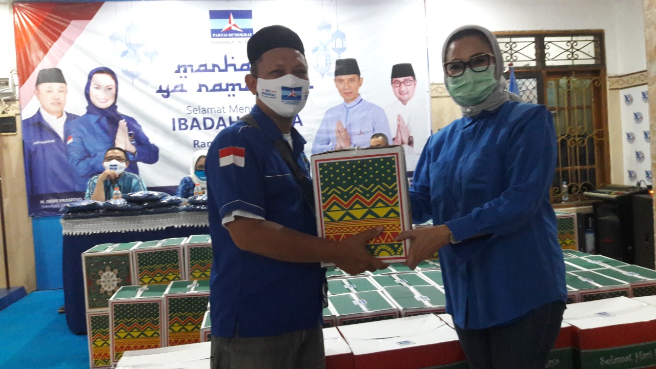 Demokrat Surabaya Sebar Ratusan Sembako Untuk Masyarakat Terdampak Covid-19