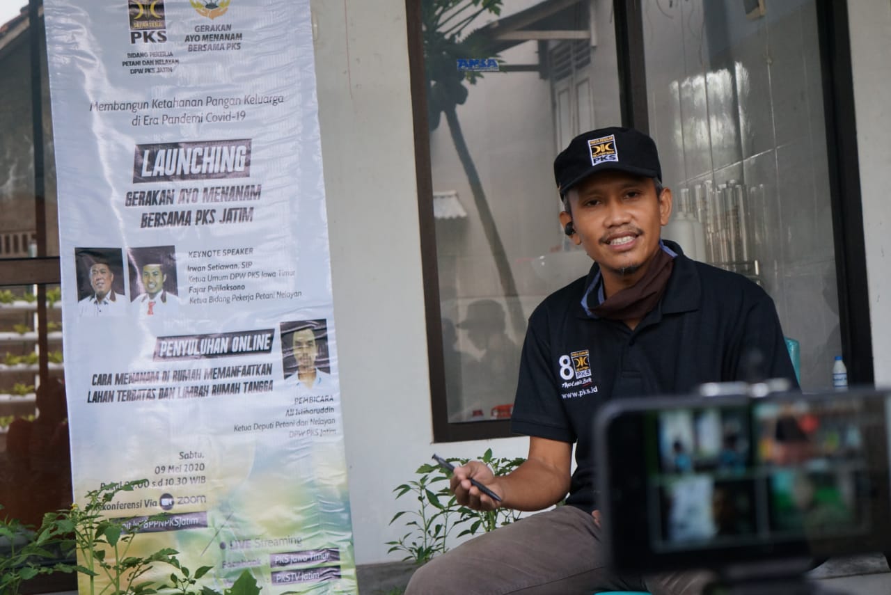 PKS Jatim Launching Gerakan Ayo Menanam dan Penyuluhan Online