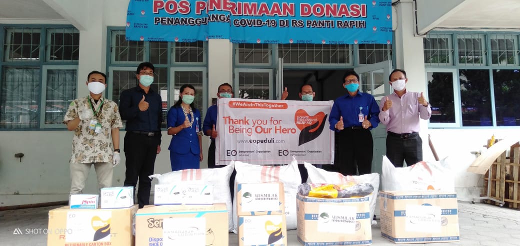 EO Peduli Bagikan APD Ke Tenaga Medis Di Jateng