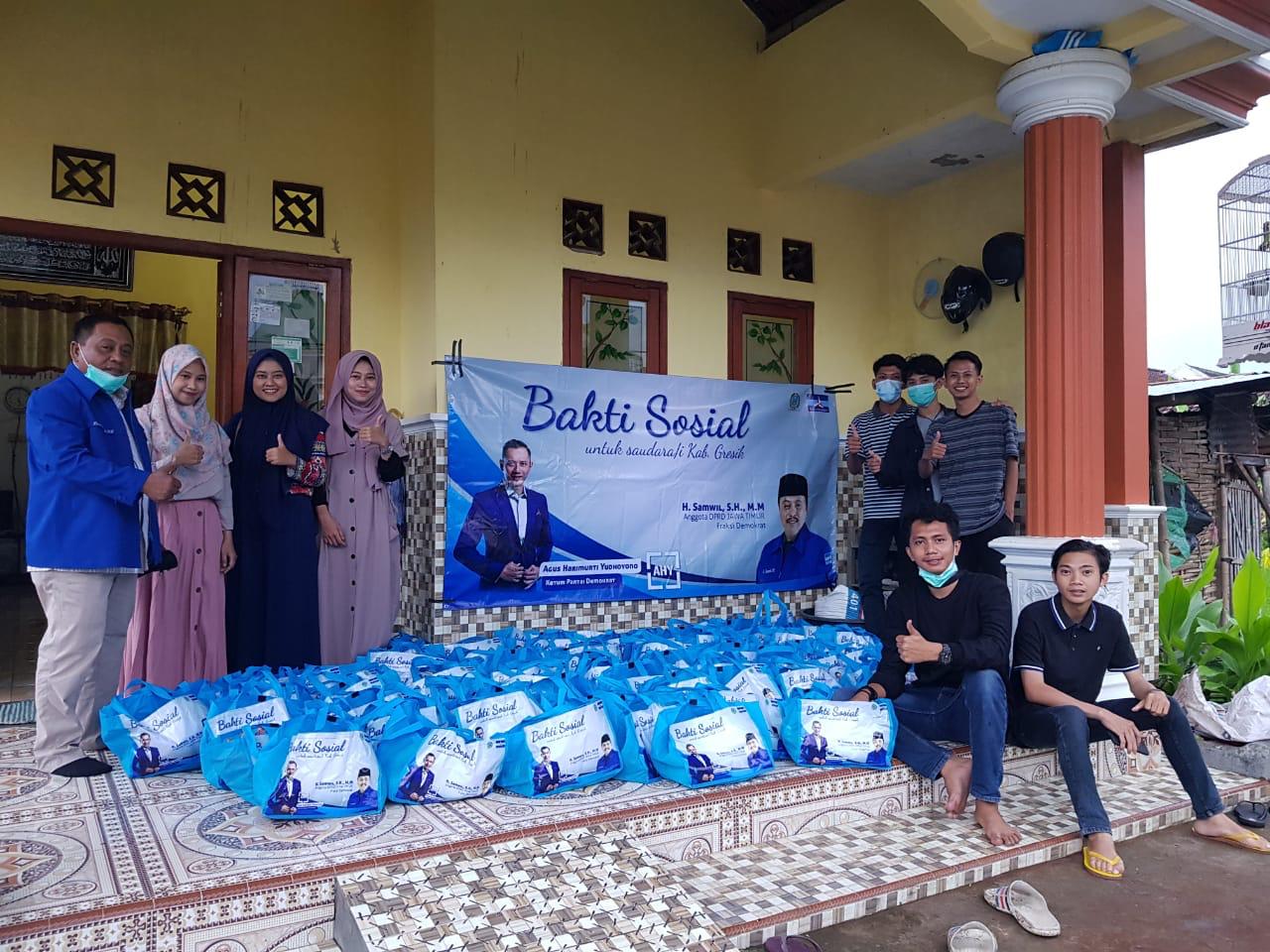 Legislator Demokrat Jatim Bantu Korban Banjir di Gresik