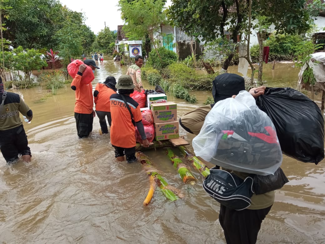 Banjir Jember, PKS Gandeng Dinsos Jatim Dirikan Dapur Umum