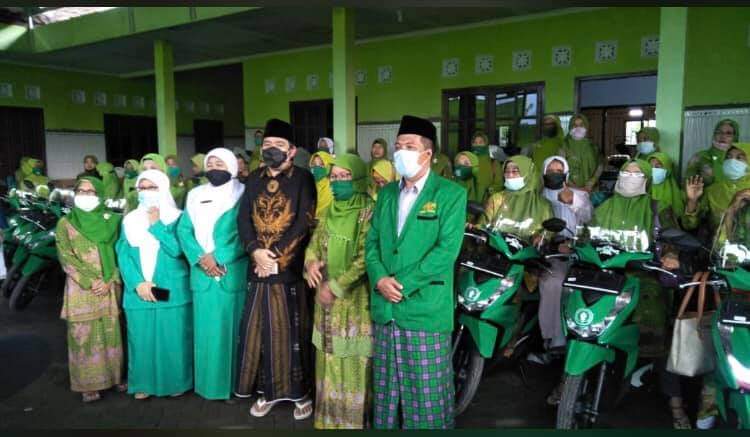 Harlah NU Ke-95, Laskar Sholawat Beri Hadiah 40 Kendaraan untuk Muslimat NU Kencong