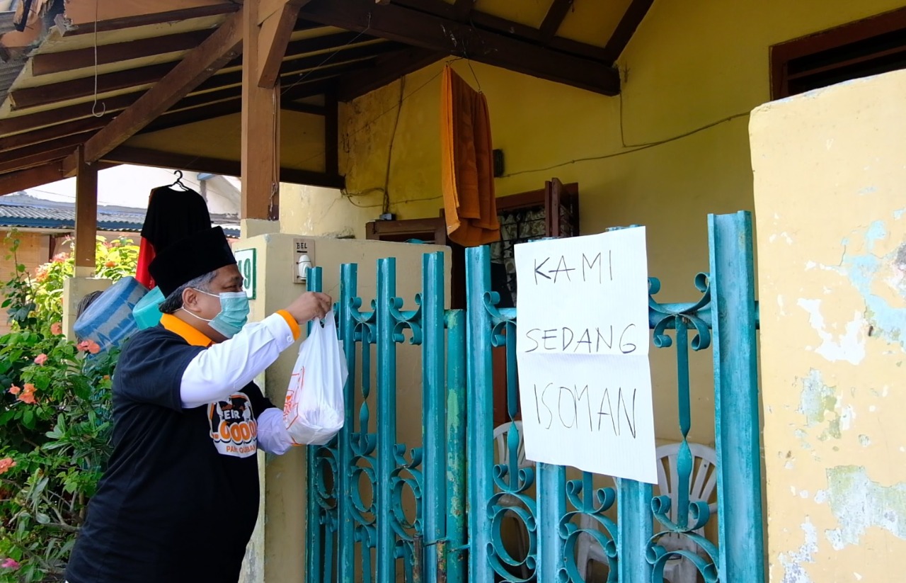 PKS Jatim Bagi Ratusan Ribu Paket Daging Kurban