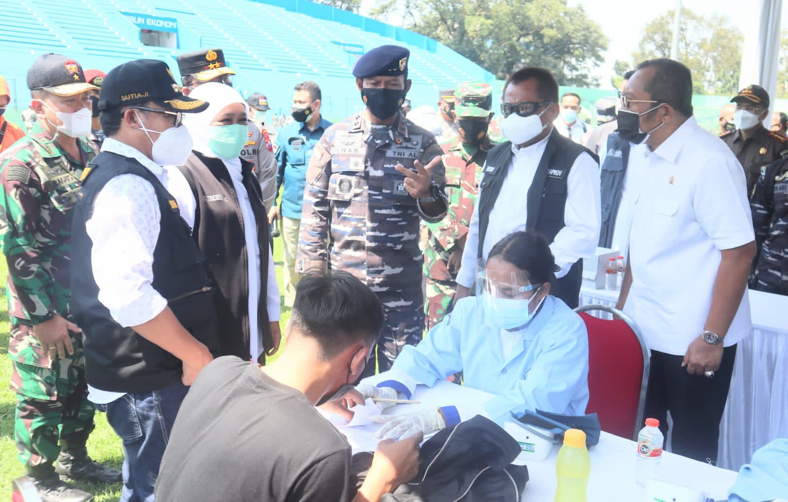 Bersama Pangkoarmada II, Sahat Tinjau Serbuan Vaksin Covid-19
