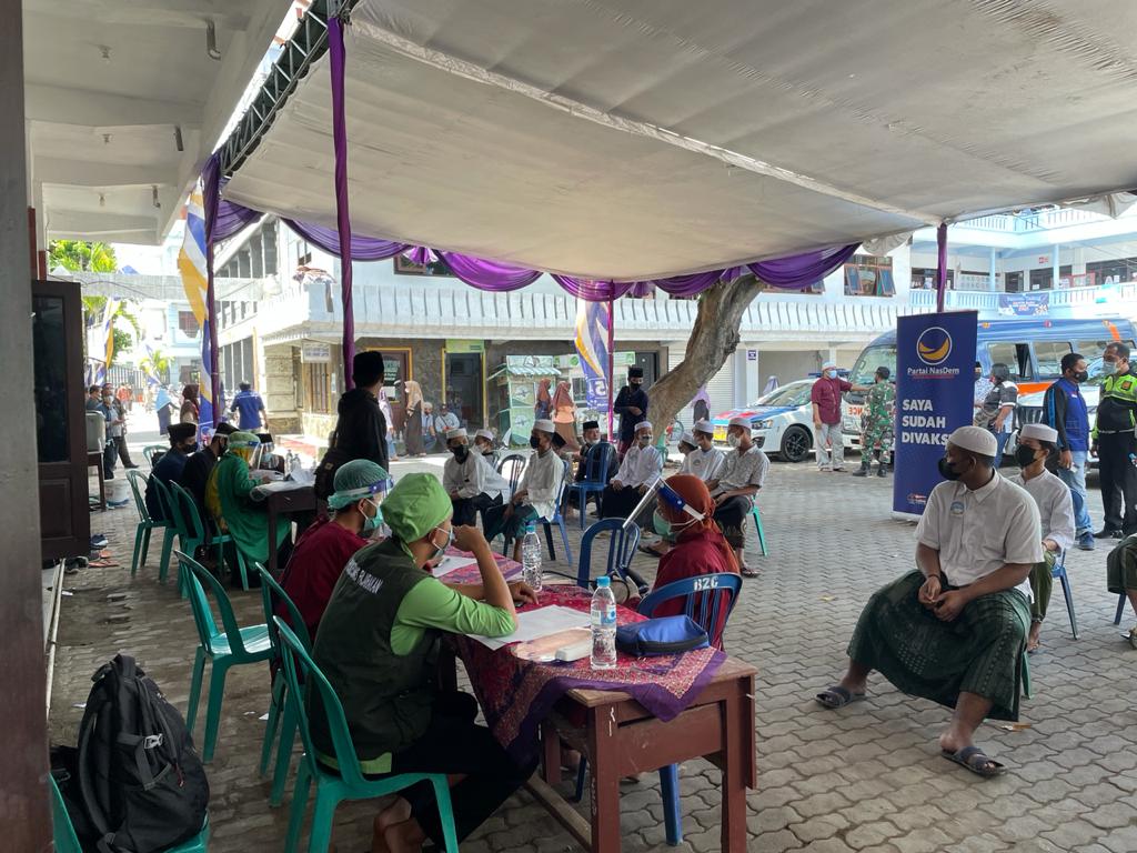 NasDem Jatim Sediakan 25 Ribu Dosis untuk Vaksinasi Pesantren