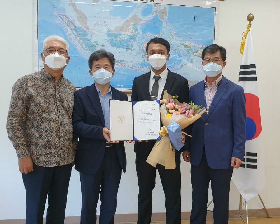 Polisi Surabaya Dapat Penghargaan dari Korsel, Ini Kisahnya