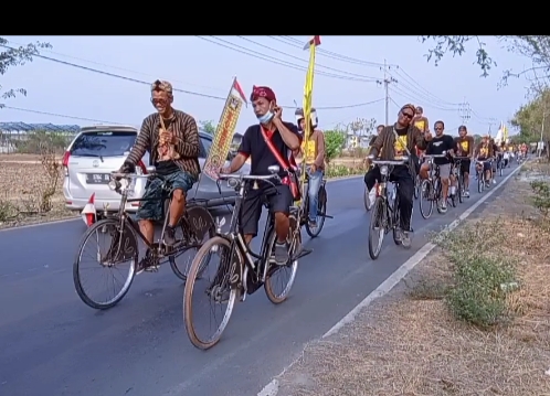 Ngongkel Sak Tekane Bersama Komet