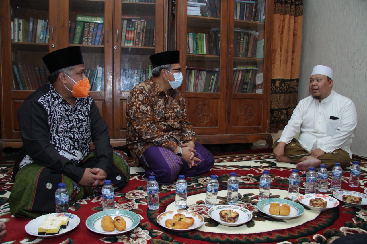 Kiai Muhajir Sidosermo Apresiasi Lomba Baca Kitab Kuning PKS