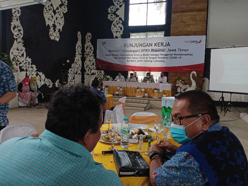 Bank Jatim Cabang Lumajang Diminta Tingkatkan Kredit UMKM