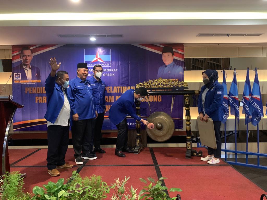 Buka Diklat Demokrat Gresik, Emil Dardak Bakar Semangat Kader Sukseskan Pemilu 2024
