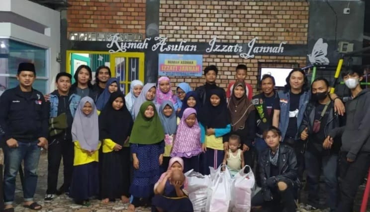 Momentum Sahur Jadi Ajang Silaturahmi dan Berbagi Otomotif Roda Dua Jambi