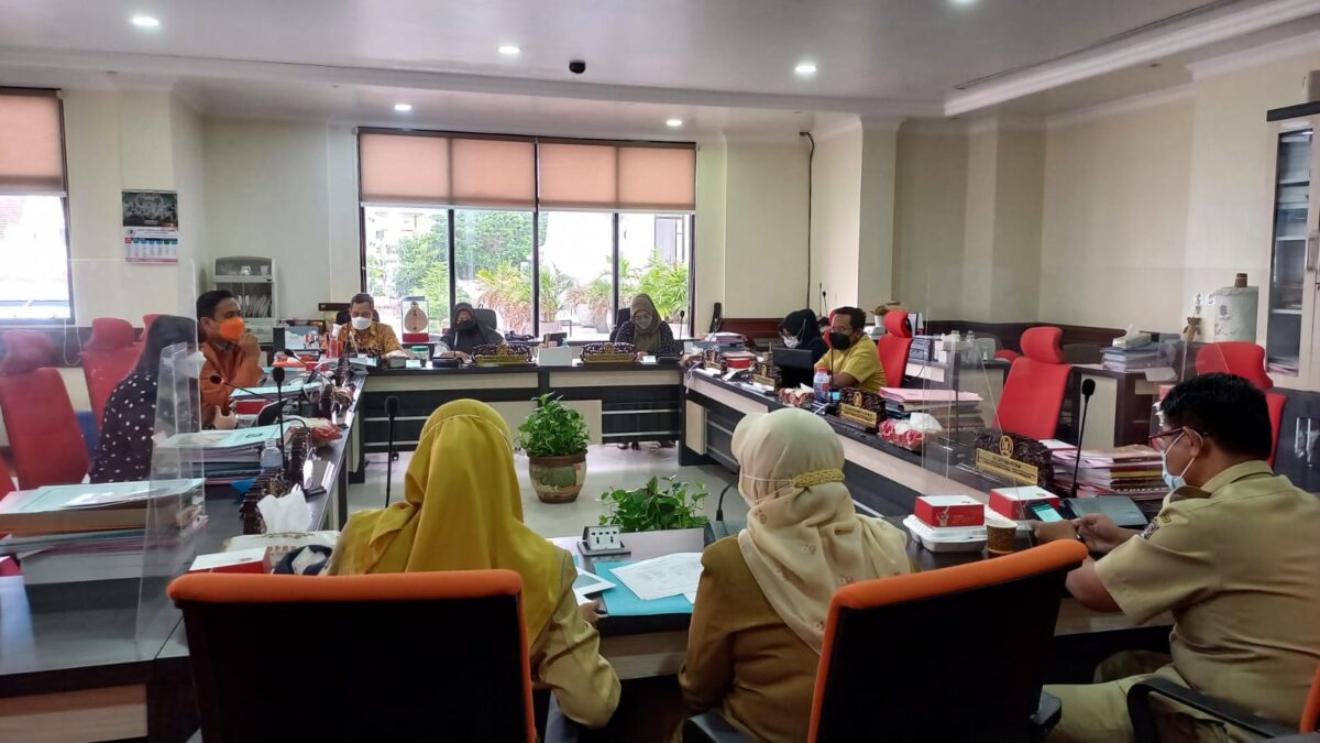 Cegah Hepatitis Akut, Ketua Komisi D Minta Ponpes Tak Makan Dalam Satu Nampan