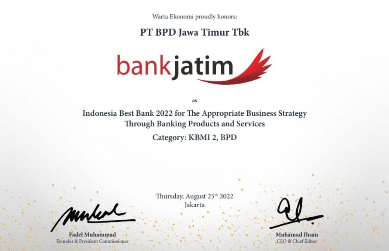 Kinerja Sangat Sehat, Bank Jatim Raih Indonesia Best Bank 2022