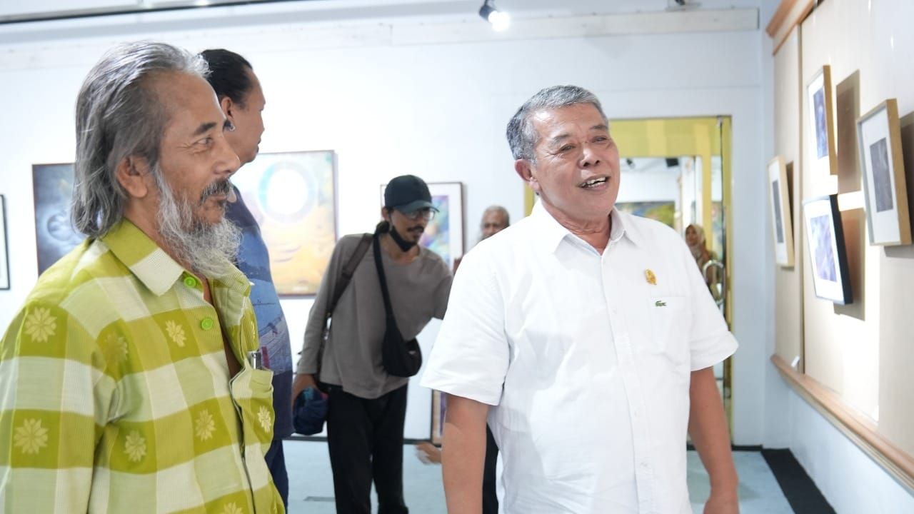 Pameran Lukisan Yunus Jubair, Ketua DPRD Jatim Takjub
