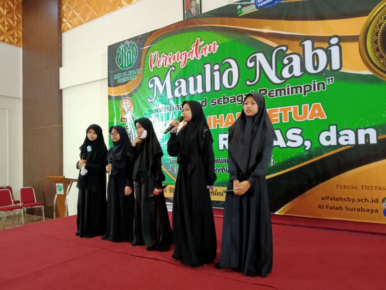 Siswa SMP Al Falah Deltasari Sidoarjo Tauladani Nabi Muhammad SAW