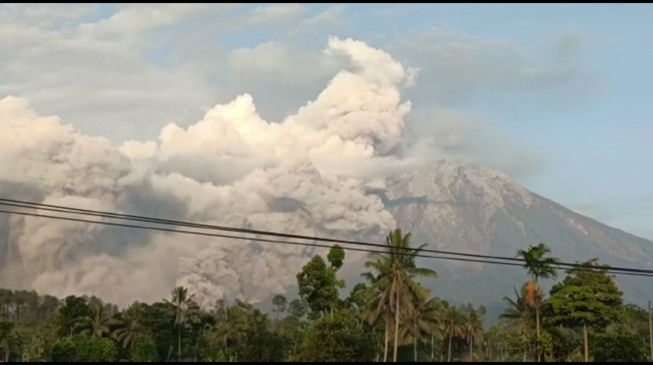 Erupsi Semeru, DPRD Jatim: Pemprov Harus Bergerak Cepat