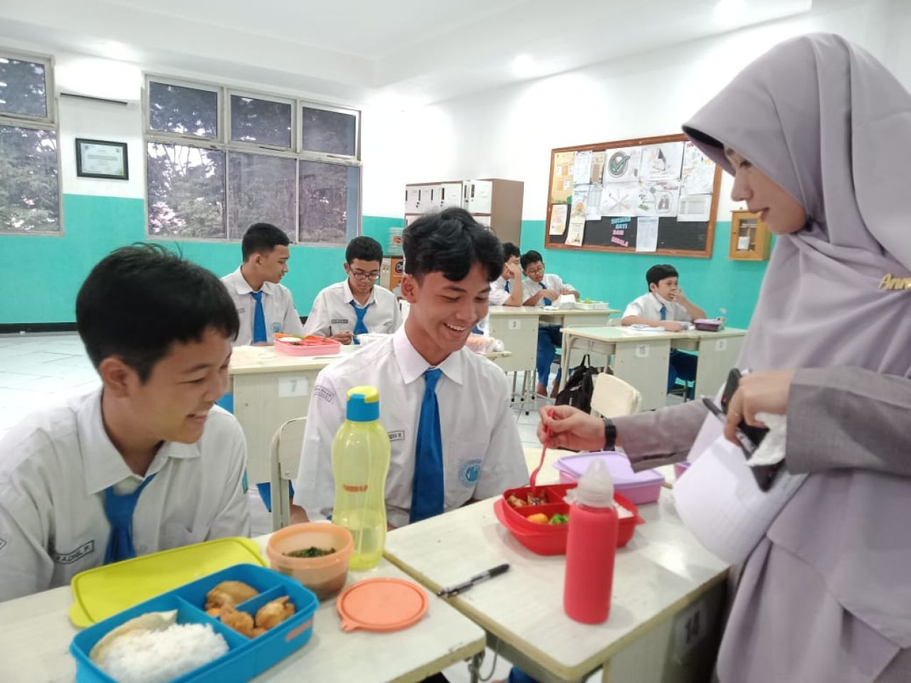Hari Gizi Nasional, SMP Al Falah Deltasari Kampanyekan Bekal Makanan Sehat