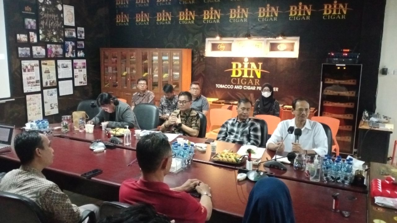 Raperda Tembakau, Perjuangkan Keadilan untuk Petani dan Pengusaha