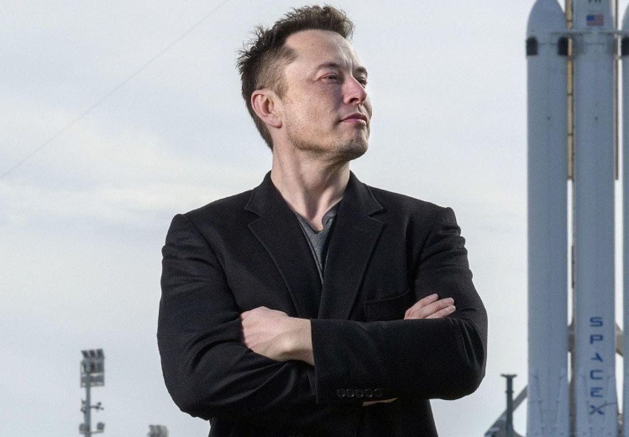 Elon Musk Serius akan Beli Manchester United?