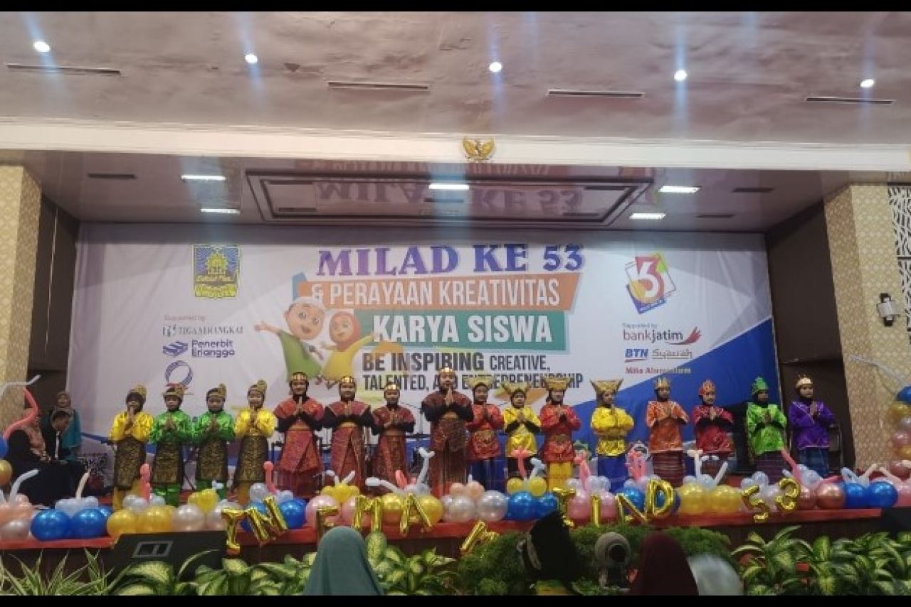 Kreativitas Tanpa Batas di Milad SD Muhammadiyah 18 Surabaya