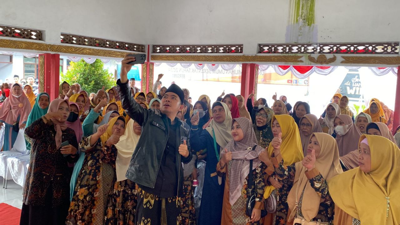 Fawait Reses di Jember, Ungkap Alasan Sering Kumpulkan Emak-emak