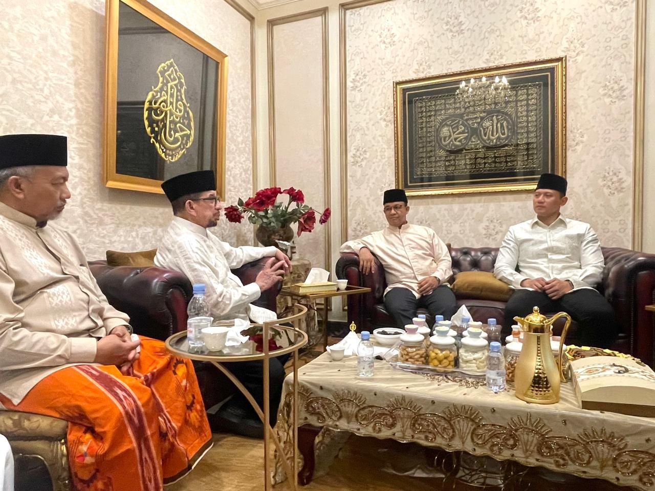 Kehangatan Silaturahmi Lebaran AHY Bersama Anies dan Habib Salim Segaf